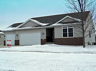 806 Redbird Run, Tiffin, IA 52340