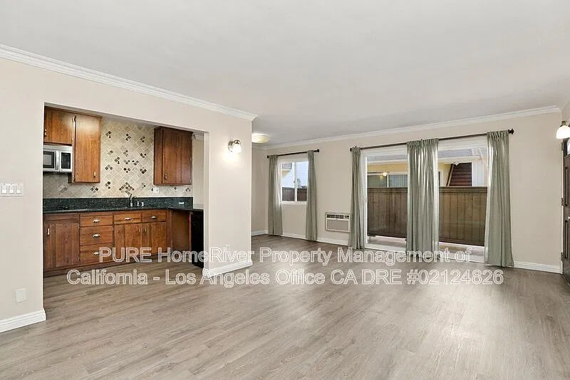 2 bed, 2.0 bath, 950 sqft, $3,195 — Photo 4
