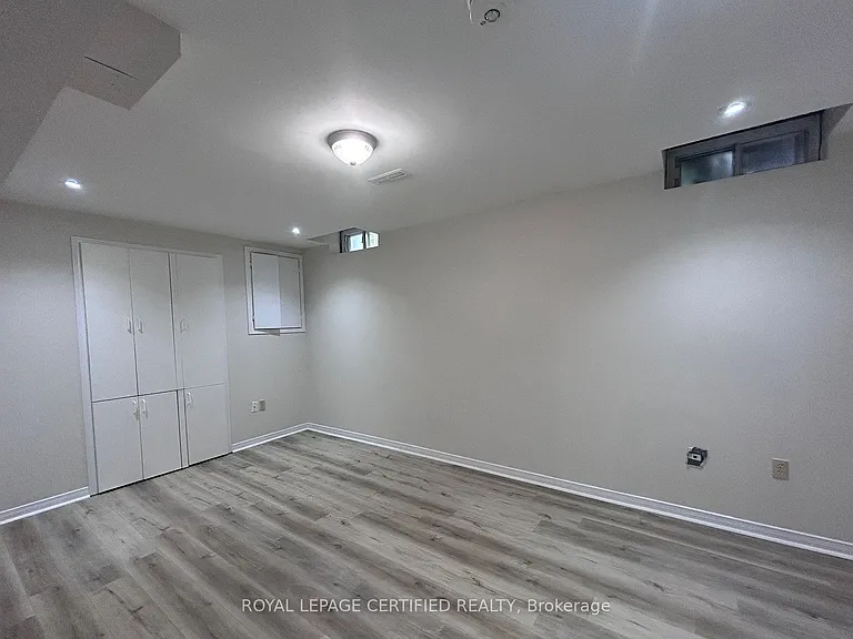 961 Stargazer Dr #BASEMENT — Photo 19