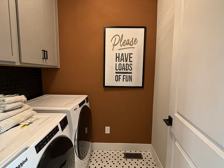 1620 Park Ln — Photo 10