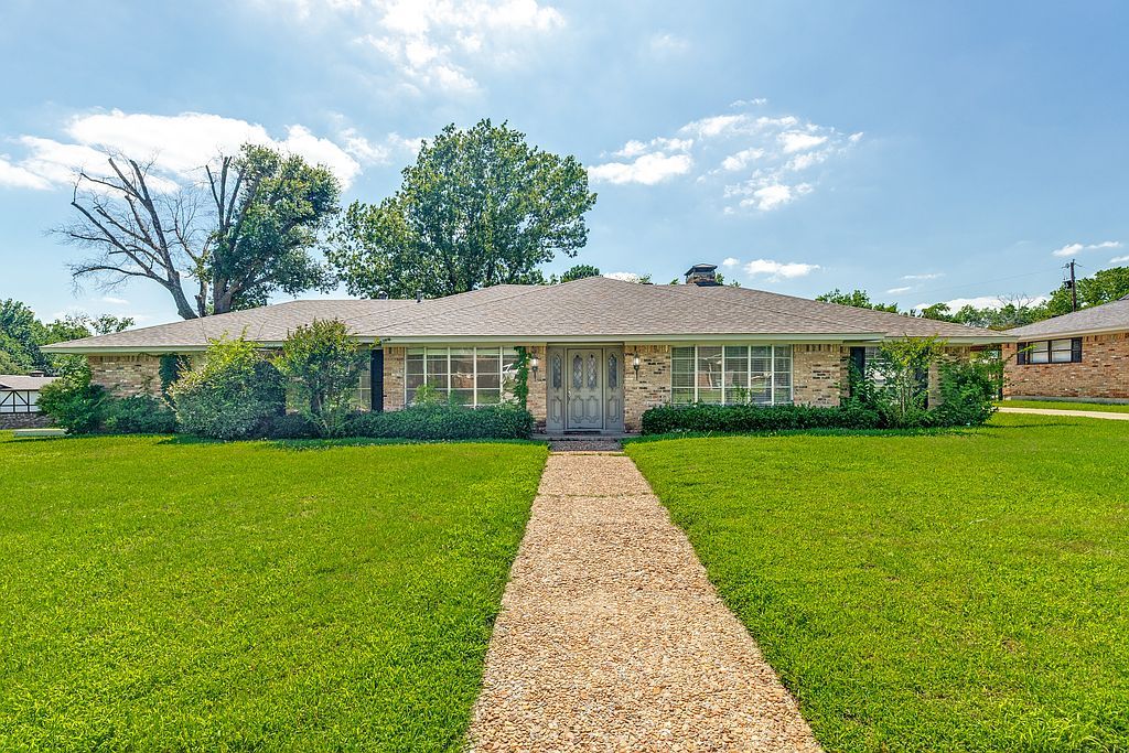 2500 Brookhaven Dr - Property Image