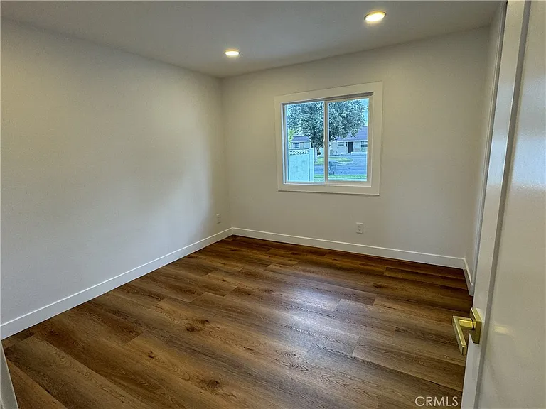 213 N Royal Pl — Photo 19