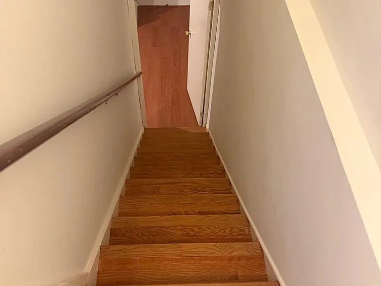 113 Montrose Ave — Photo 11