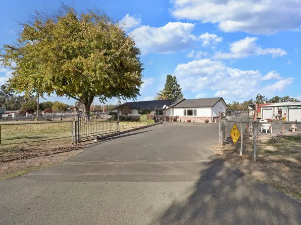 13103 E Jahant Rd, Acampo, CA 95220