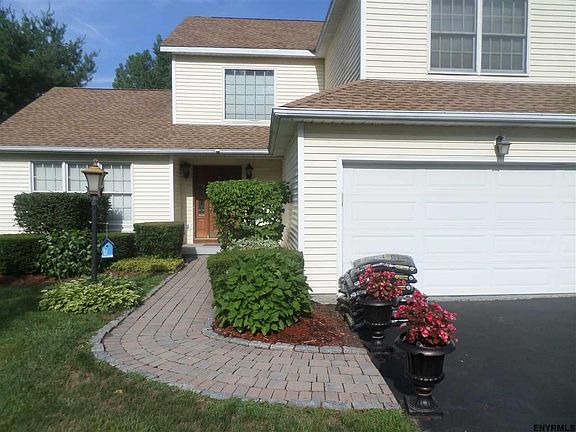 2nd image of 28 Ponderosa Dr