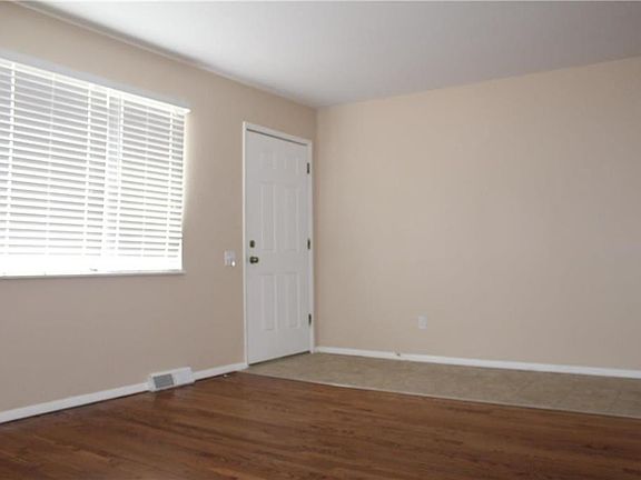 2nd image of 2410 Flamingo Dr