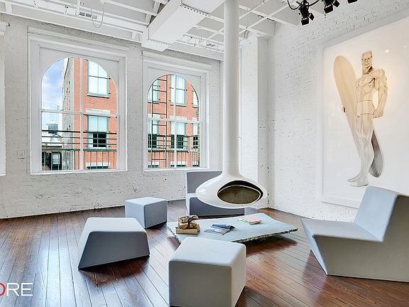 3rd image of 53 Crosby St