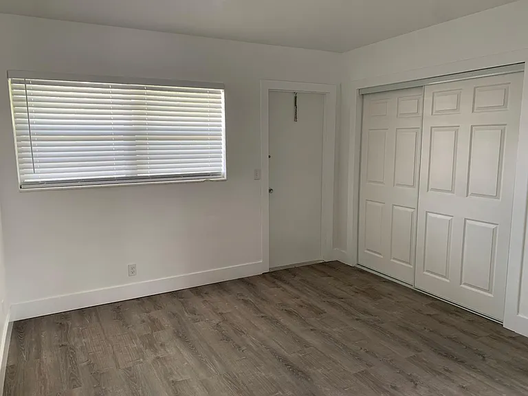 2436 Van Buren St — Photo 9