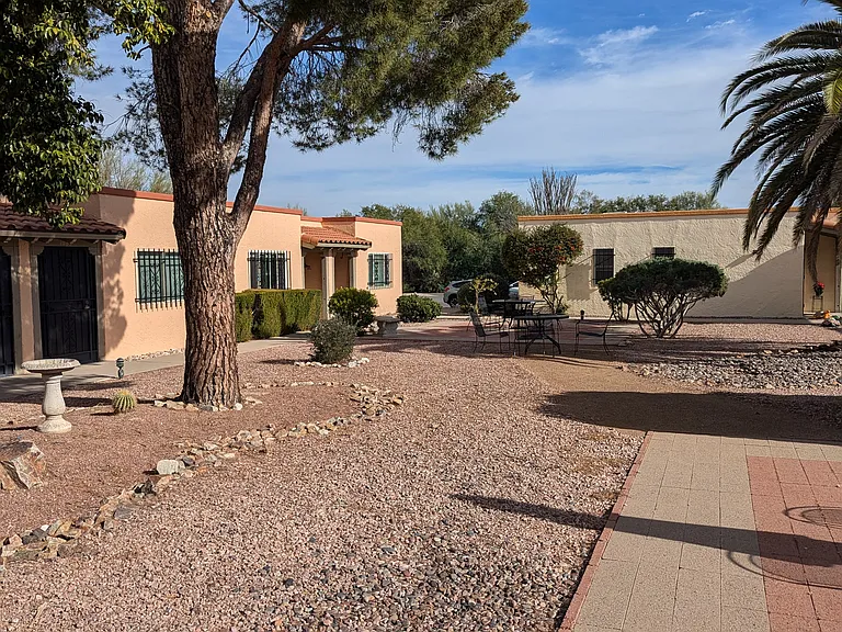 1087 S Calle De Las Casitas — Photo 15