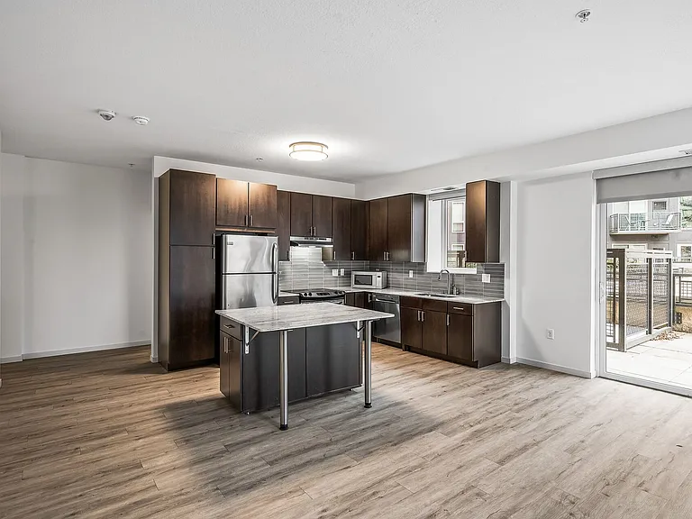 The Flats at West End — Photo 108