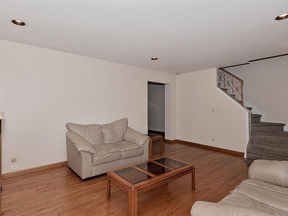 4th image of 4191 Brentwood Ln