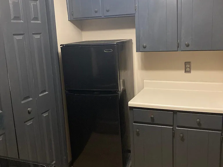 2325 Elliston Pl #4 — Photo 7