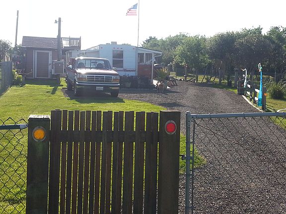 Gated park like waterfront