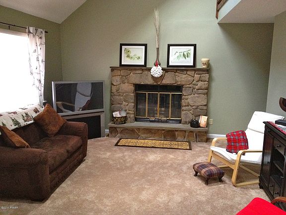 2nd image of 121 Terrace Dr