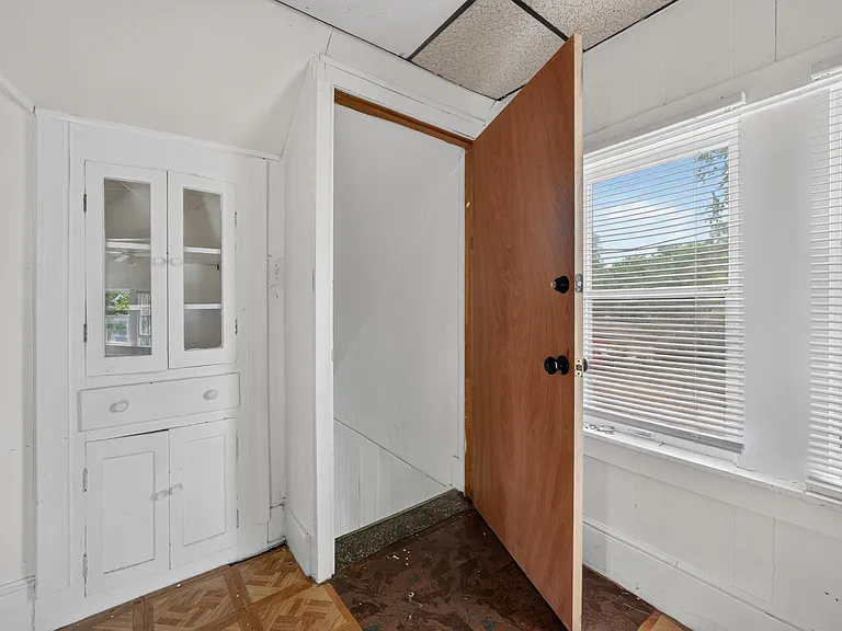 6608 Westpoint St — Photo 4