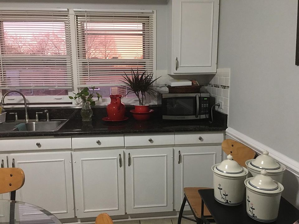 1st image of 8122 N Knox Ave
