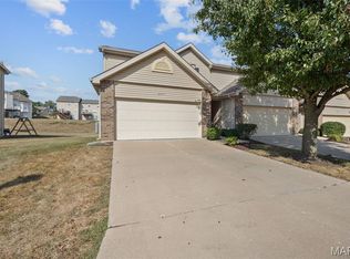 5576 Wavecrest Cir, Saint Charles, MO 63304