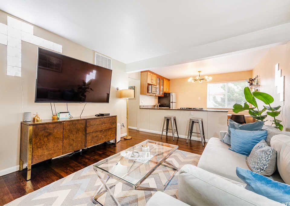 1st image of 650 N 300 W APT 243