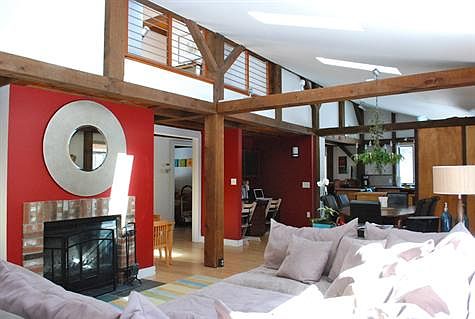 WOOD BURNING FIREPLACE IN GREAT ROOM