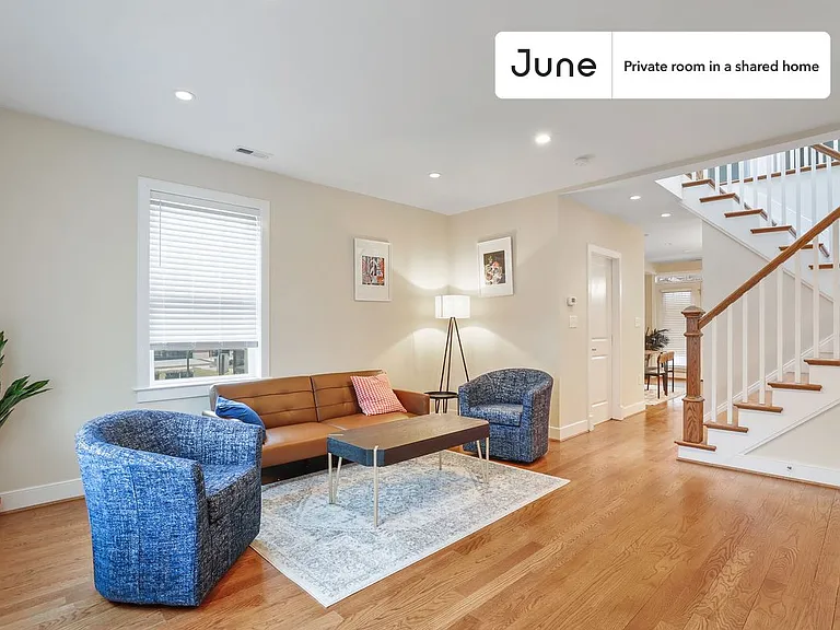 1845 Burke St SE #A — Photo 9