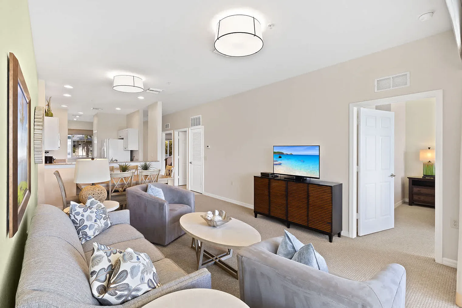 2 bed, 2.0 bath, 1248 sqft, $3,305 — Photo 3