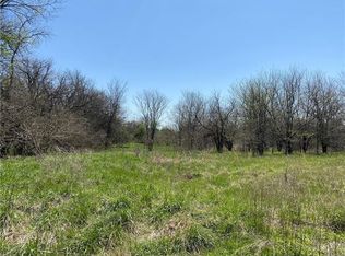 25908 E 317th St, Harrisonville, MO 64701