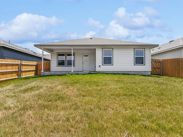 4011 Baerlon Cv — Photo 28