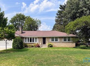 1218 Madison Rd, Fostoria, OH 44830