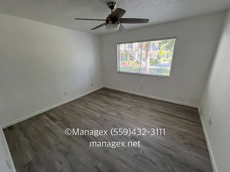 5090 N Roosevelt Ave #7 — Photo 6