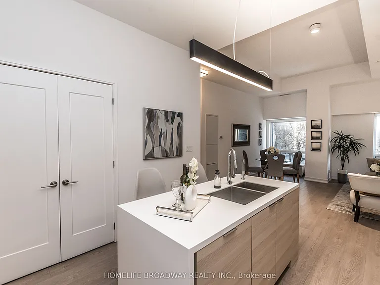 88 Scott St #207 — Photo 5