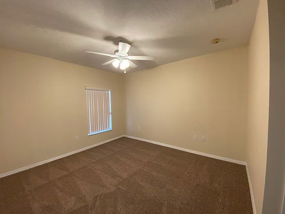 3rd image of 836 Colville Dr
