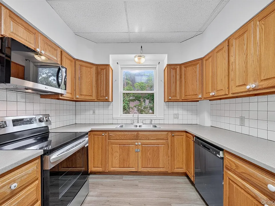 34 Market St #1