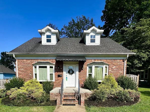 516 S 3rd St, Mayfield, KY 42066