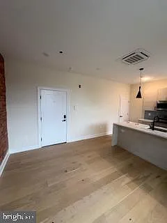 649 N 15th St #3 — Photo 7