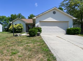 410 Lockerbie Ln, Pittsboro, IN 46167