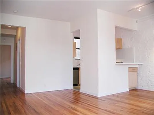 Rented by Eychner | media 12