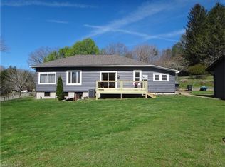 25 Elliott Rd, Brevard, NC 28712