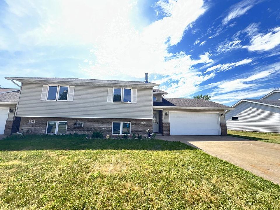 1st image of 261 Wintergreen Dr