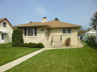 1409 17th Ave, South Milwaukee, WI 53172