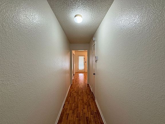 2nd image of 121 Chestnut Dr