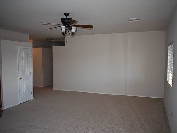2nd image of 414 W Highlands Dr