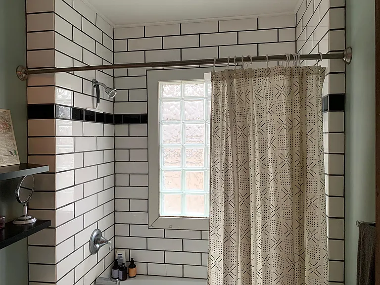 1368 W 73rd St #2 — Photo 10