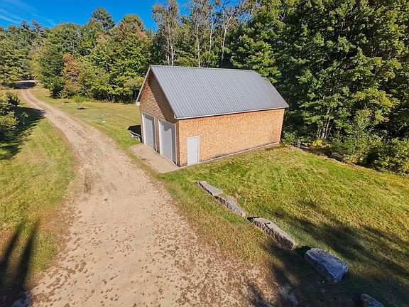 3rd image of 220 W Andrews Hill Road