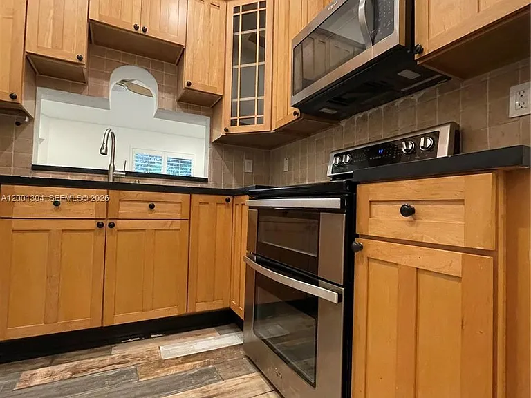 11288 SW 9th Ct — Photo 7