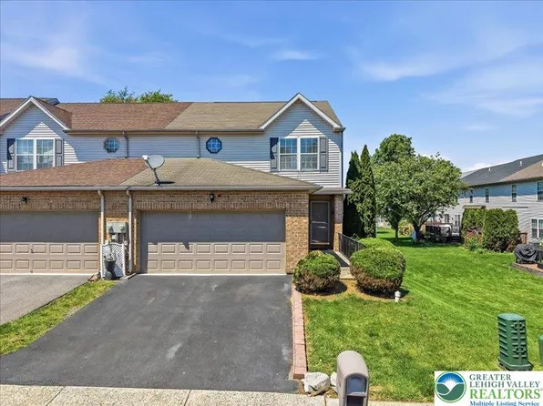 1260 Hawthorn Dr, Easton, PA 18040