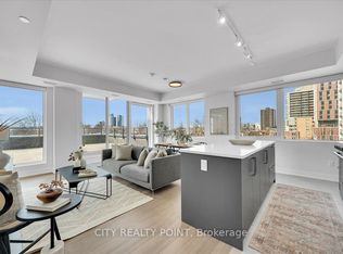 664 Spadina Ave #503, Toronto, ON M5S 2H8