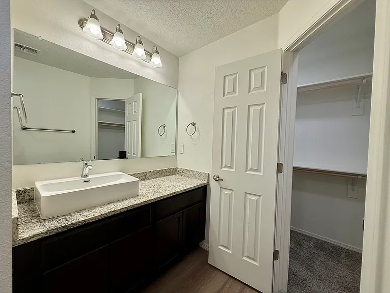 267 San Clemente Ave NW — Photo 19