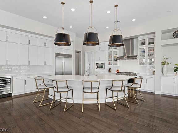4th image of 3071 The Peaks Ln