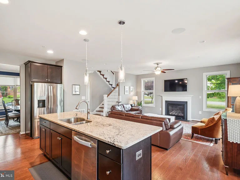 13305 Windy Meadow Ln — Photo 7