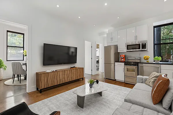 Rented by REAL New York | media 5